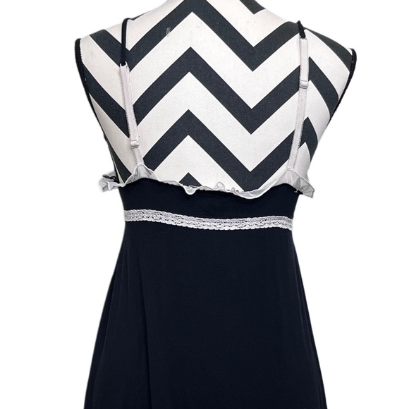 Victoria's Secret Dainty Ruffle Trim Y2K Sz M Babydoll Slip Mini Dress - Picture 5 of 10